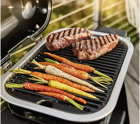 Barbecue d'extérieur électrique compact Weber Lumin 5 en 1